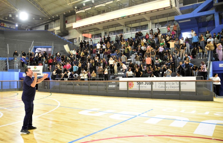 Colonias 2025: más de 800 participantes en la jornada de capacitación del Estadio Aldo Cantoni Colonias 2025: más de 800 participantes en la jornada de capacitación del Estadio Aldo Cantoni