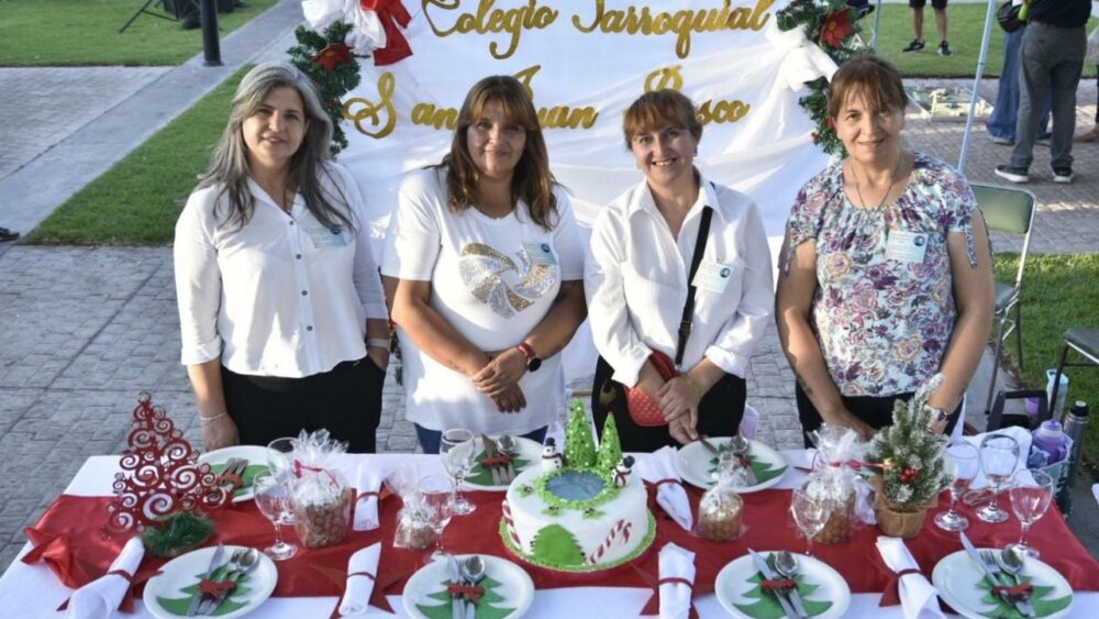 "Brindando Servicio": Un proyecto de formación con sabor y color navideño en San Juan "Brindando Servicio": Un proyecto de formación con sabor y color navideño en San Juan