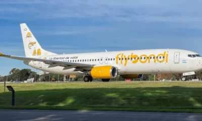 Flybondi reprogramó 71 vuelos para las Fiestas y afectó a miles de pasajeros