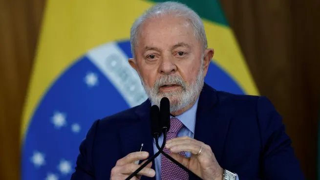 Lula da Silva fue operado de emergencia por una hemorragia intercraneal Lula da Silva fue operado de emergencia por una hemorragia intercraneal