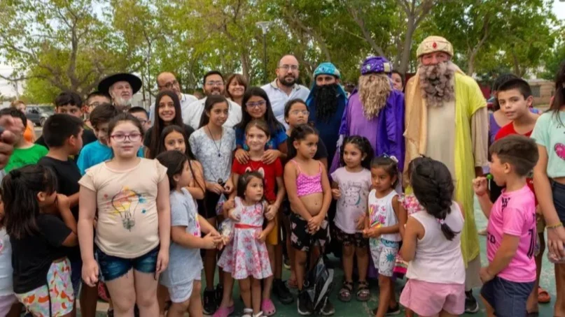 Los Reyes Magos llegan a Rivadavia para llenar de alegría a los niños y las familias Los Reyes Magos llegan a Rivadavia para llenar de alegría a los niños y las familias