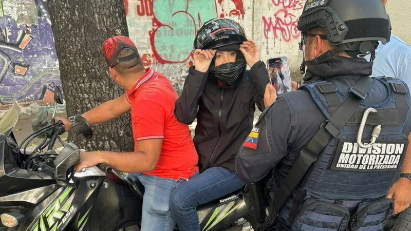 Tensión y confusión en Venezuela: la oposición denunció la detención de Machado y el Gobierno, una «fake news» Tensión y confusión en Venezuela: la oposición denunció la detención de Machado y el Gobierno, una «fake news»