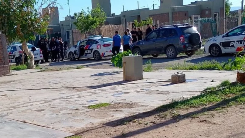 Un hombre fue detenido por golpear a su mujer y a sus hijos en Pocito Un hombre fue detenido por golpear a su mujer y a sus hijos en Pocito