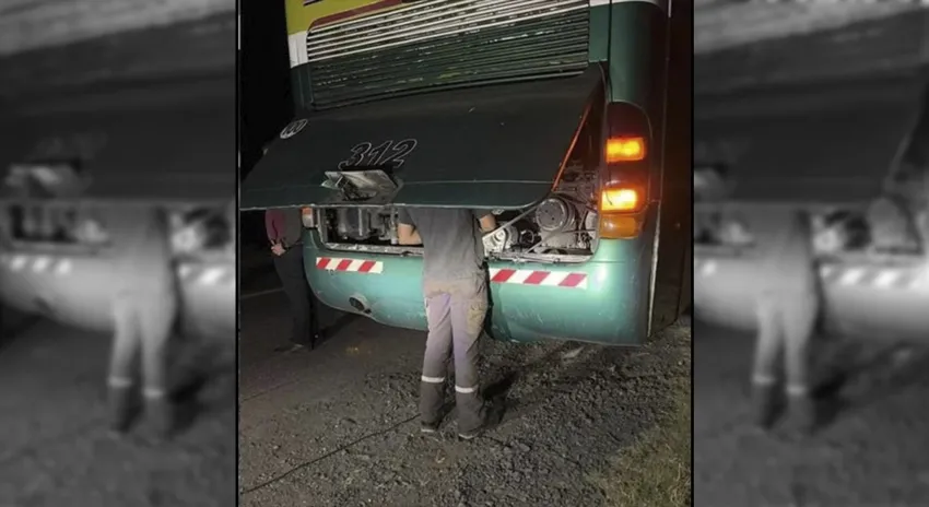 Un contingente de sanjuaninos quedó varado en Santa Fe: acusan fallas graves en un colectivo Un contingente de sanjuaninos quedó varado en Santa Fe: acusan fallas graves en un colectivo