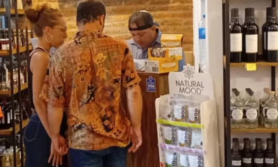 La vidriera sanjuanina en la costa tendrá 50% más productos y recibe unas 100 visitas al día