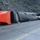 Un camión volcó en el paso a Chile y alteró el tránsito en los caracoles