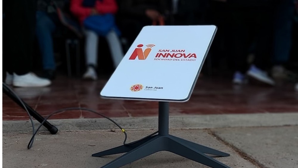 La conexión satelital llegó a escuelas rurales y aulas híbridas de San Juan La conexión satelital llegó a escuelas rurales y aulas híbridas de San Juan