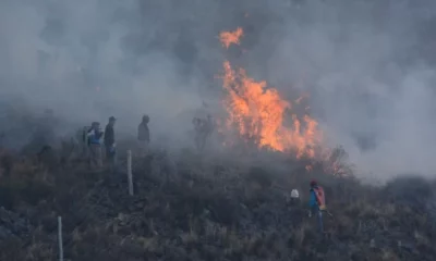 Valle Fértil: preocupación por un incendio que avanza en una zona de difícil acceso