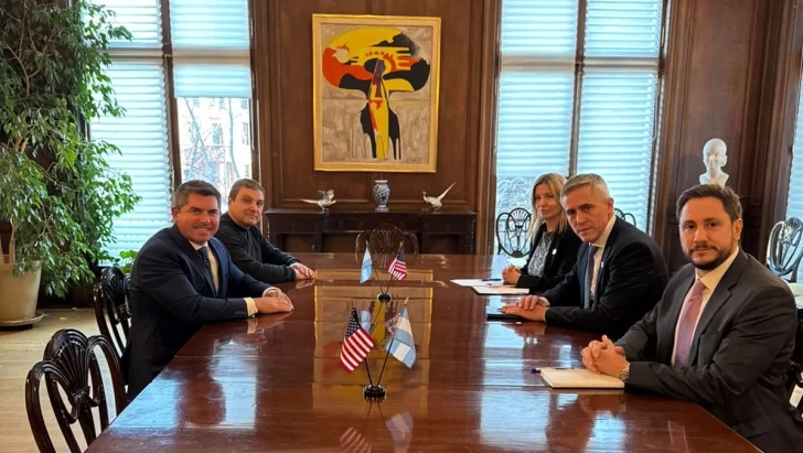 Orrego se reunió con referentes de la Embajada Argentina en EE.UU tras la asunción de Donald Trump Orrego se reunió con referentes de la Embajada Argentina en EE.UU tras la asunción de Donald Trump