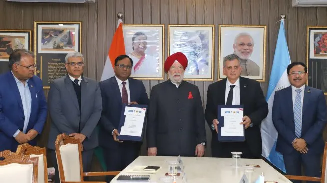 YPF firmó un acuerdo para exportar GNL de Vaca Muerta a India y avanzar en proyectos mineros YPF firmó un acuerdo para exportar GNL de Vaca Muerta a India y avanzar en proyectos mineros