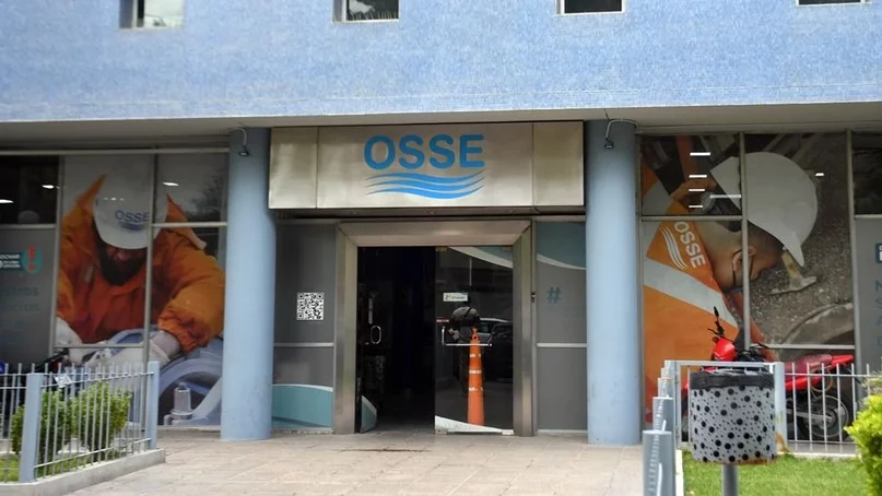 OSSE recibe 300 reclamos por día y dice que brinda la solución en 24 horas OSSE recibe 300 reclamos por día y dice que brinda la solución en 24 horas