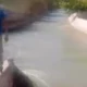 Bajan el nivel del agua para reanudar la búsqueda del niño en el Canal Céspedes