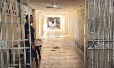 Un interno de la cárcel resulta herido en una gresca
