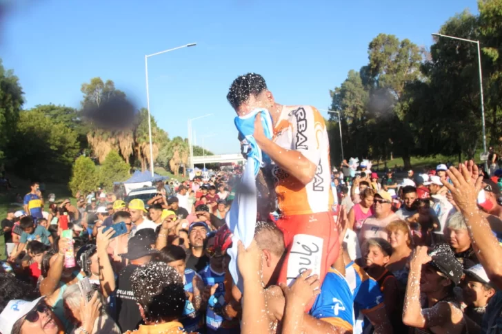«Me voy feliz por el triunfo y triste a la vez por esta gente maravillosa» «Me voy feliz por el triunfo y triste a la vez por esta gente maravillosa»