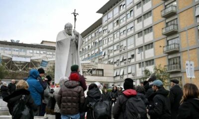 El Papa Francisco : ligera mejora de su estado de salud