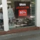 Sin las ventas esperadas, el comercio de San Juan se llena de ofertas y descuentos: el factor Chile