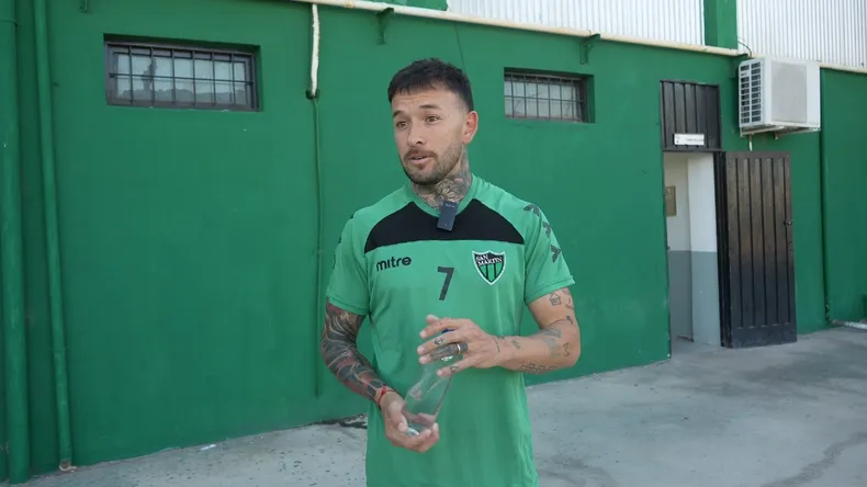 Maxi Casa, el soldado del ascenso que no le saca la ‘pata’ y busca volver a la lista: «Esto es cuchillo entre los dientes siempre» Maxi Casa, el soldado del ascenso que no le saca la ‘pata’ y busca volver a la lista: «Esto es cuchillo entre los dientes siempre»