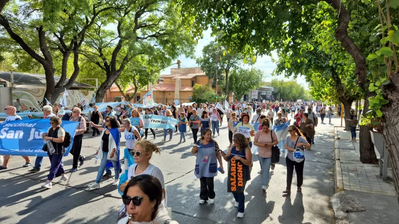 Gremios docentes de San Juan anunciaron más paros