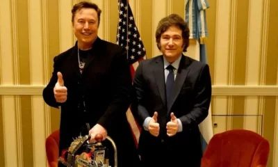 Javier Milei se reunió con Elon Musk y le regaló una motosierra