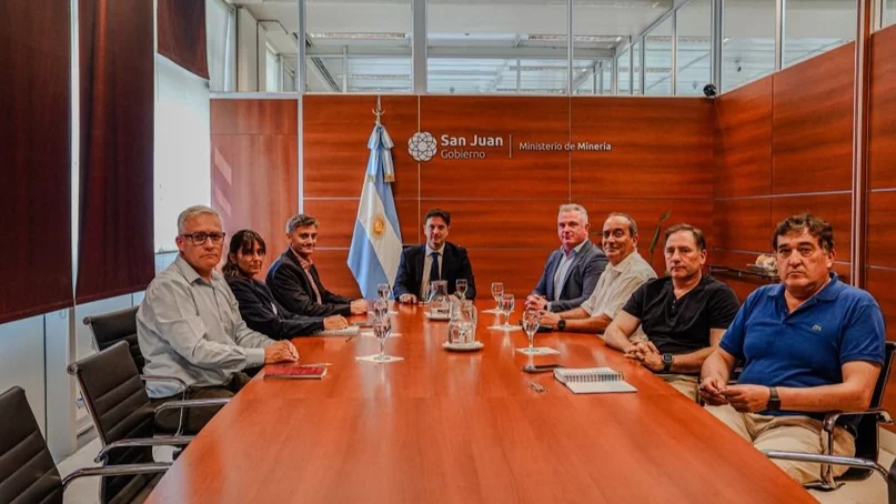 Minería se reunió con referentes de Los Azules por la adhesión al RIGI Minería se reunió con referentes de Los Azules por la adhesión al RIGI