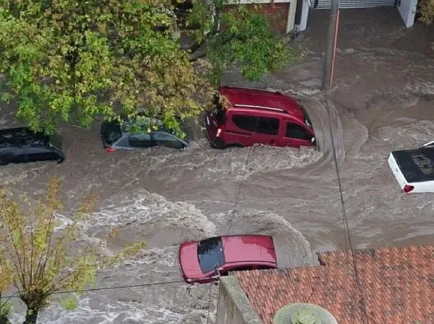 Preocupación extrema en Bahía Blanca: hay alerta por tormentas y lluvias fuertes Preocupación extrema en Bahía Blanca: hay alerta por tormentas y lluvias fuertes