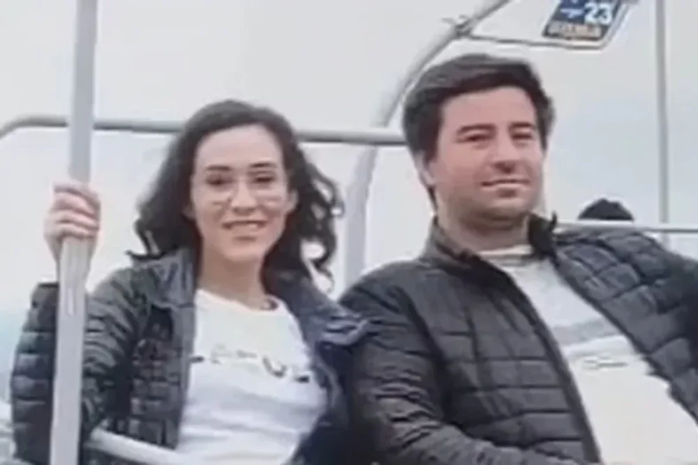 Denise Robles Bonade y su pareja fueron detenidos por las 40 denuncias de estafa Denise Robles Bonade y su pareja fueron detenidos por las 40 denuncias de estafa