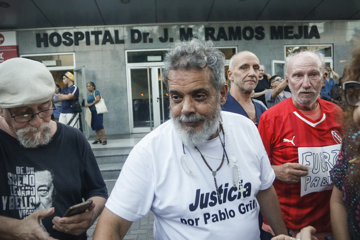 Pablo Grillo mejora: le apretó la mano a su padre y le dijo «¡hola, viejo!» Pablo Grillo mejora: le apretó la mano a su padre y le dijo «¡hola, viejo!»