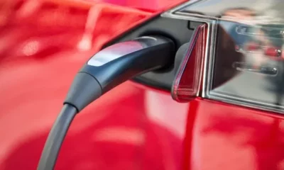 El Gobierno reglamentó el procedimiento para importar autos eléctricos e híbridos sin arancel