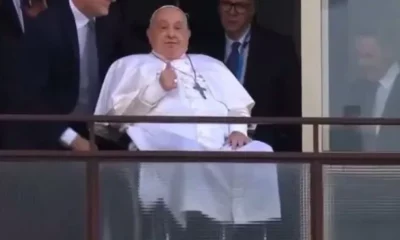 Así fue la reaparición en público del papa Francisco tras cinco semanas de internación