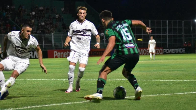 San Martín, sorprendido por Platense: cae en el Hilario Sánchez San Martín, sorprendido por Platense: cae en el Hilario Sánchez