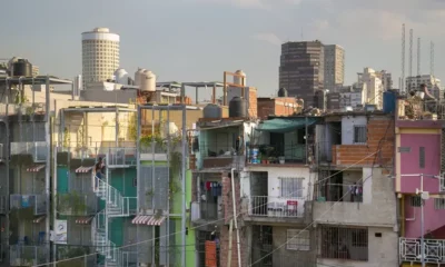 La pobreza bajó y perforó el 40% en el segundo semestre de 2024: afectó a casi 18 millones de argentinos