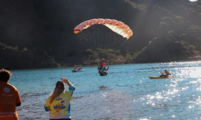 Paracadismo de precisión: una experiencia inédita, a 4 mil pies sobre Punta Negra