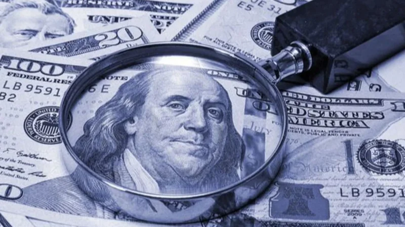 Sin el cepo, el dólar abrió a $ 1.250 en el Banco Nación Sin el cepo, el dólar abrió a $ 1.250 en el Banco Nación