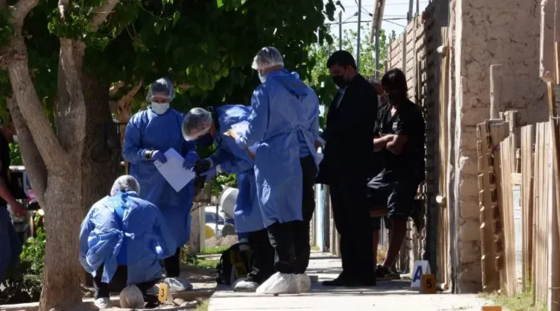 Un vecino mata a un presunto delincuente que quiso robar en su casa Un vecino mata a un presunto delincuente que quiso robar en su casa