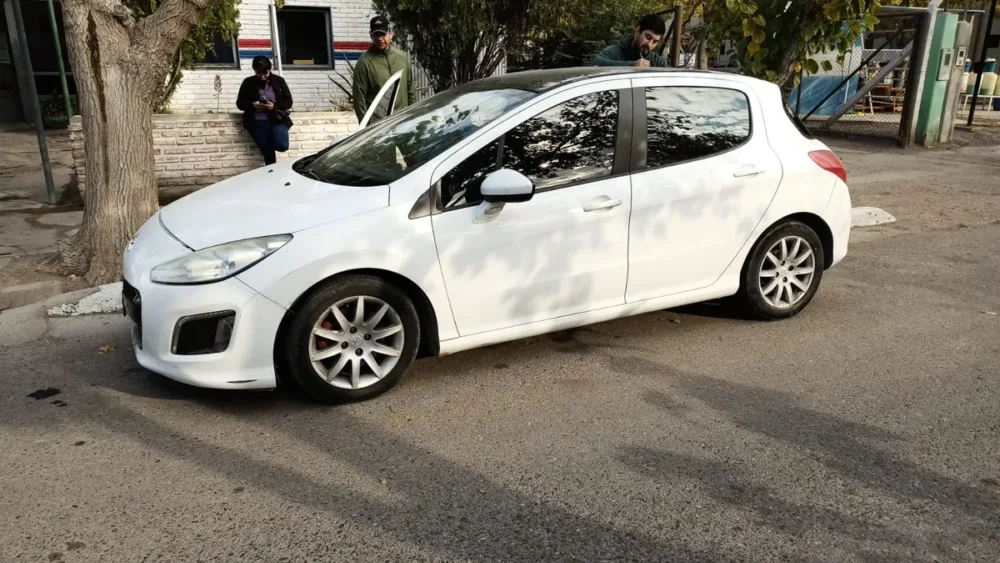 Encontraron en Rivadavia un auto robado en Córdoba en 2021 Encontraron en Rivadavia un auto robado en Córdoba en 2021
