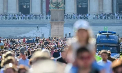 La despedida al papa Francisco: la basílica de San Pedro recibe por segundo día a una multitud