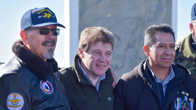 Tierra del Fuego se despegó de la visita del jefe del Comando Sur de los EEUU a la base naval de Ushuaia Tierra del Fuego se despegó de la visita del jefe del Comando Sur de los EEUU a la base naval de Ushuaia