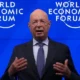 La escandalosa renuncia del líder del Foro de Davos