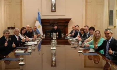 Javier Milei encabeza una nueva reunión de Gabinete y sigue de cerca el paro de la CGT
