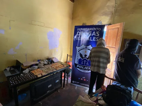 Tras la queja de los vecinos, desmantelaron dos kioscos de drogas Tras la queja de los vecinos, desmantelaron dos kioscos de drogas