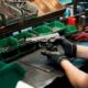 Desregulación para fabricar y vender armas: los cambios decretados por el Gobierno