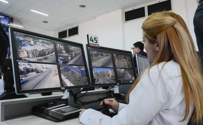 El plan de Capital para tener su propio sistema de cámaras de vigilancia en «zonas rojas» y toda la comuna El plan de Capital para tener su propio sistema de cámaras de vigilancia en «zonas rojas» y toda la comuna