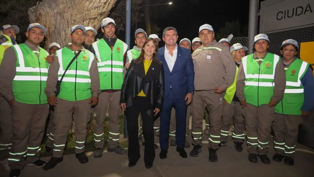 Inauguraron las obras de transformación urbana sobre calle 25 de Mayo, en Capital Inauguraron las obras de transformación urbana sobre calle 25 de Mayo, en Capital