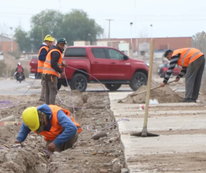 DCC260725-003F03-728x613